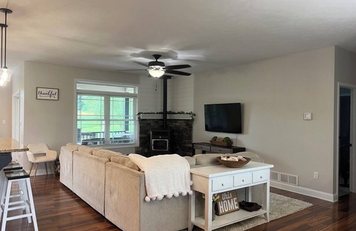 Bellefonte Casa | Bellefonte Home within 9 mi to PSU & close to Fishing & Airport