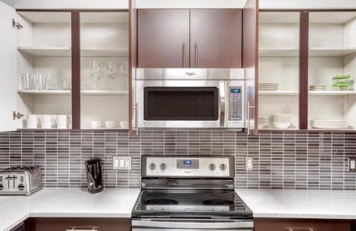 West Bellevue Apartamento | Bellevue 1br w wd gym lounge nr Downtown Park SEA-528