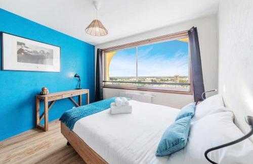 Bourg-l'Eveque Apartamento | Bellevue, appartement T2, terrasse & parking