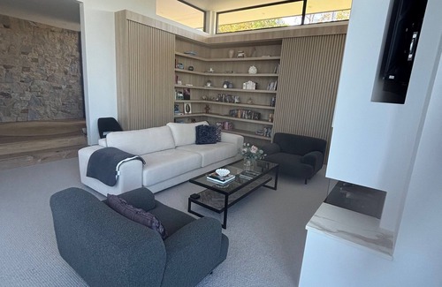 McCrae Villa | BELLEVUE VILLA...Luxury with Bay views. Mornington Peninsula's best kept secret!