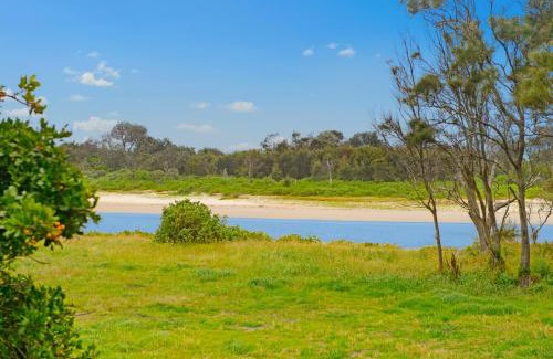 Crescent Head Casa | Bellhaven 2, 17 Willow Street