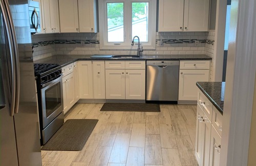 Wall Casa | Belmar House 2 blocks from beach