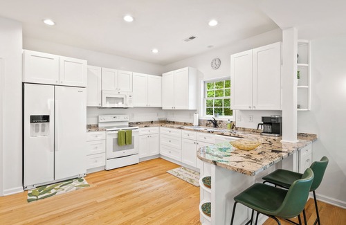 Fifeville Casa | Belmont Oasis I Downtown Cville | 3 bed, 2.5 bath | Sleeps 6 A, 2 C