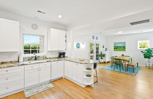Fifeville Casa | Belmont Oasis I Downtown Cville | 3 bed, 2.5 bath | Sleeps 6 A, 2 C