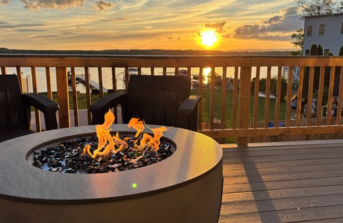 Saratoga Springs Casa | Belmont Ready- Spacious 6-Bedroom-Saratoga Track-Lake View Rental, WiFi, AC