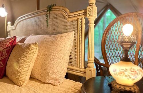 Lake Oconee Otro | Beloved Cabin - Bell Tent 1 - Romance Bell