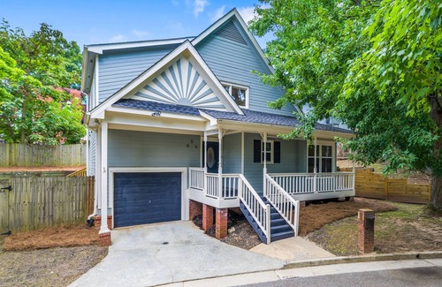 West End Casa | Beltline Living in the heart of Historic West End! by RedAwning