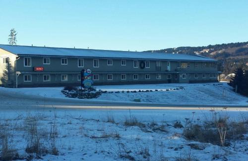 Homer Hotel | Beluga Lake Lodge