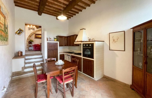 San Gimignano Apartamento | Belvedere di Giulia - countryside with pool
