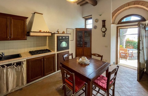 San Gimignano Apartamento | Belvedere di Giulia - countryside with pool