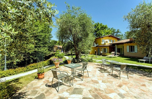 Crociale Casa | Acogedora Casa en Manerba de Garda con Piscina