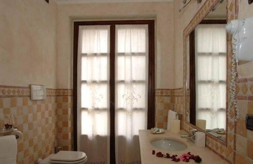 Nizza Monferrato Apartamento | Mansión ideal en Nizza, Monferrato con Piscina
