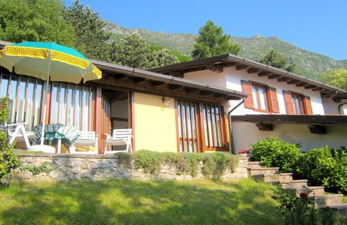 Anfo Apartamento | Apartamento al lado del lago en Anfo con terraza privada