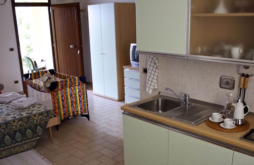 Casalfiumanese Apartamento | Apartamento Moderno en Casalfiumanese cerca del Bosque