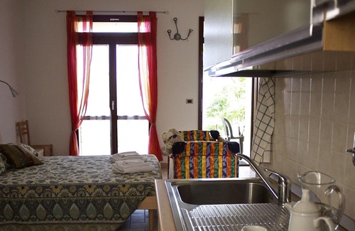 Casalfiumanese Apartamento | Apartamento Moderno en Casalfiumanese cerca del Bosque