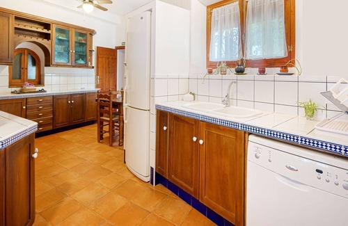 Pozo-Lorente Villa | Belvilla by OYO La Casa de AndÃºjar