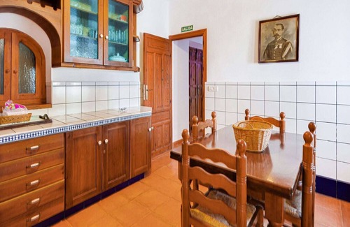 Pozo-Lorente Villa | Belvilla by OYO La Casa de AndÃºjar