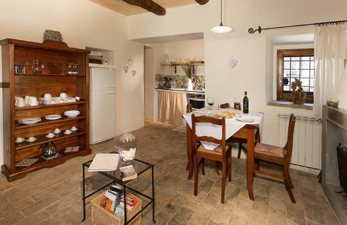 Umbertide Otro | Casa con vistas al valle en Umbertide con piscina