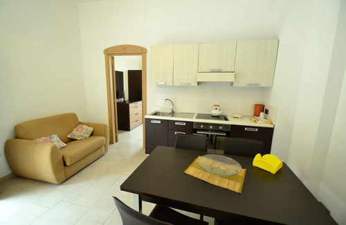 Torricella Villa | Acogedora Mansión en Torricella con Piscina