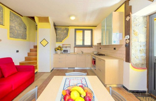 Montebello di Mezzo Cabaña | Casa rural en Loc. Montebello con piscina