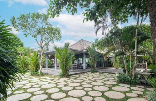 Penestanan Villa | Belvilla Y Resort Near Central Ubud