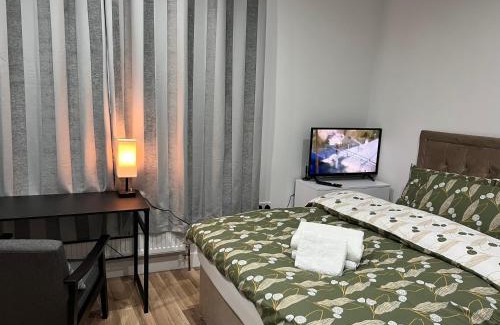 Ealing Hotel | Belvue Serviced Apartment - Ealing Broadway