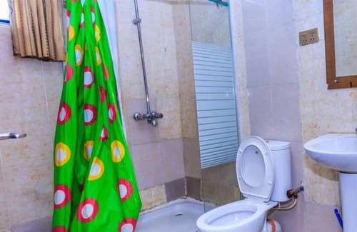Alimosho Casa | BEN AUTO guest house