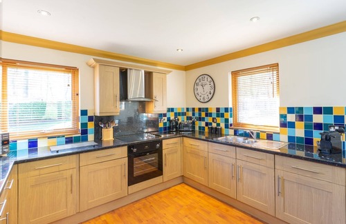 Drymen Cabaña | Ben Lomond Five Star Superlodge with hot tub and sauna