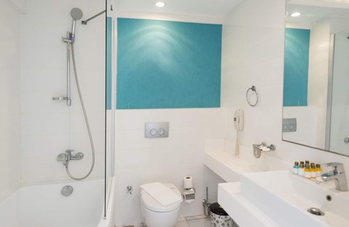 Dagbelen Hotel | Bendis Beach Hotel
