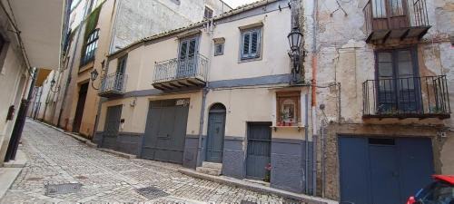 Corleone Casa | Beneath the Castle