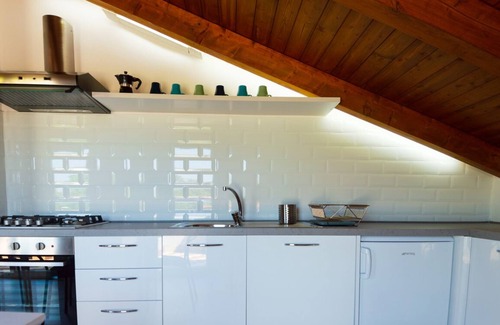 Marina di Ascea Apartamento | Benedetta's House is a comfortable vacation home just 150 m from the sea.