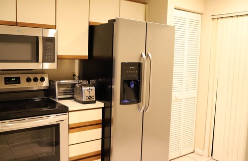 Greenview Shores Apartamento | Benjamin T-House2/2.5 town House, 3 beds, in horse country Wellington