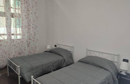 Sestri Ponente Apartamento | Benny appartamento 3 CAMERE DA LETTO ad uso ESCLUSIVO Genova Aeroporto