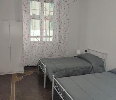 Sestri Ponente Apartamento | Benny appartamento 3 CAMERE DA LETTO ad uso ESCLUSIVO Genova Aeroporto
