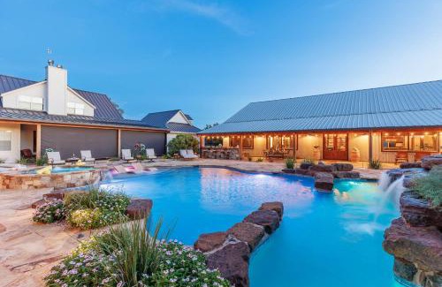 Burnet Casa | Bent Oak Highland Ranch and Concierge Services