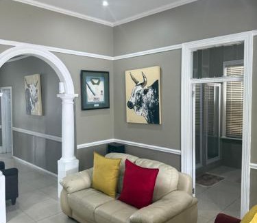 Windermere Casa | Bentley House