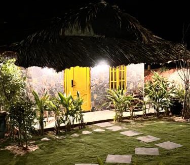 Ho Tram Chalet De Esquí | Bently farm retreat Mũi Né- Deluxe Bungalow-01