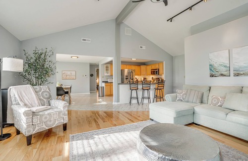 Riverside Casa | Benton Harbor Home w/ Fire Pit - 2 Mi to Beach!
