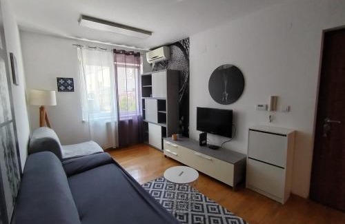 Zemun Apartamento | Benvenuti HONEY