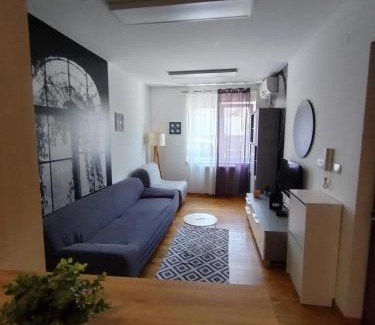 Zemun Apartamento | Benvenuti HONEY