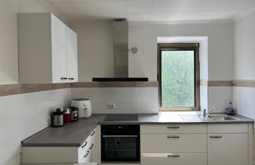Hochheide Apartamento | Bequemes Zimmer in moderner Unterkunft My Pension Duisburg