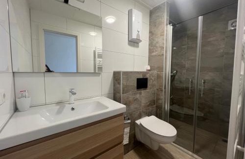 Hochheide Apartamento | Bequemes Zimmer in moderner Unterkunft My Pension Duisburg