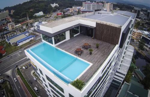 Downtown Kota Kinabalu Casa | Ber-Santai @Sky Hotel Suites