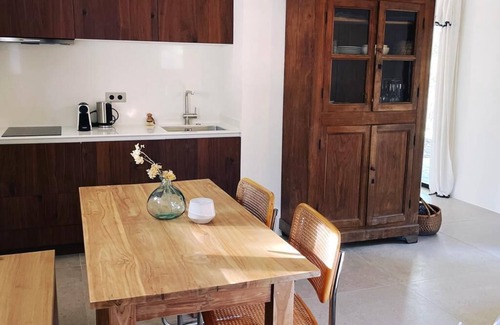 Barbaggio Villa | Bergerie contemporáneo 225m2, 4 dormitorios, 3 baños, wifi, piscina climatizada