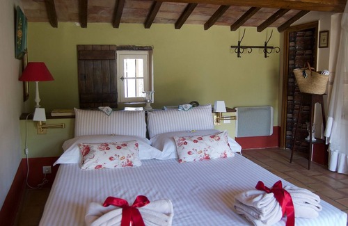 Saint-Paul-en-Foret Cama Y Desayuno | Bergerie des Suanes