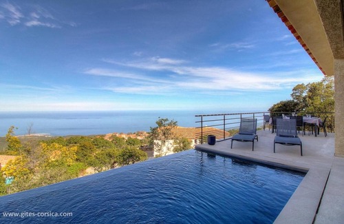 Sari-Solenzara Villa | Bergerie, Panoramic sea view, Heated pool, Gr20 access