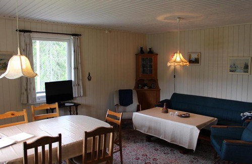 Birkeland Cabina | Bergheim Two-Bedroom Cottage