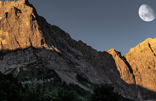 Eng Alm Casa | Bergsteigerlager - DIE ENG Alpengasthof und Naturhotel