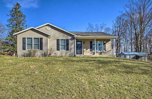 Berkeley Springs Cabaña | Berkeley Springs Vacation Home w/ Fire Pit!