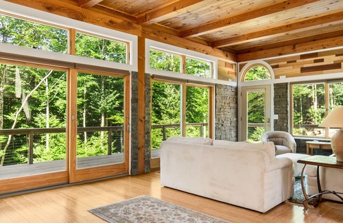 Becket Casa | Berkshire Mountain Retreat near Jacobs Pillow